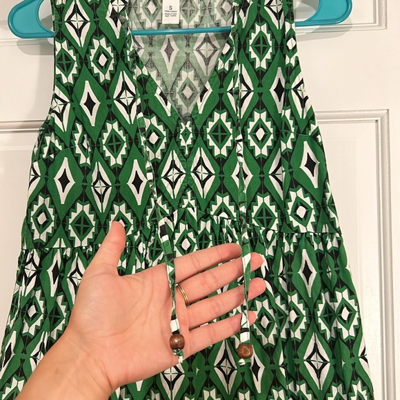 Green Japna dress - Picture 2 of 3